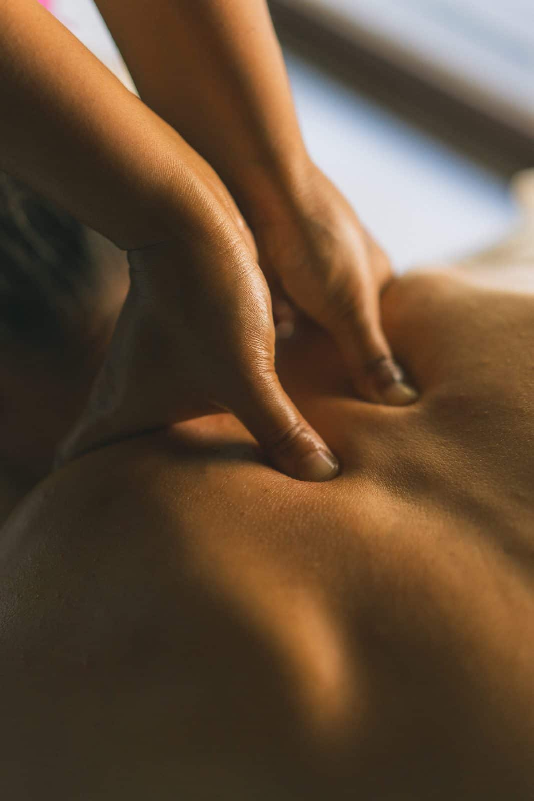 Massage for tension and tight shoulders at Cannelle Skin Clinic in Oxford