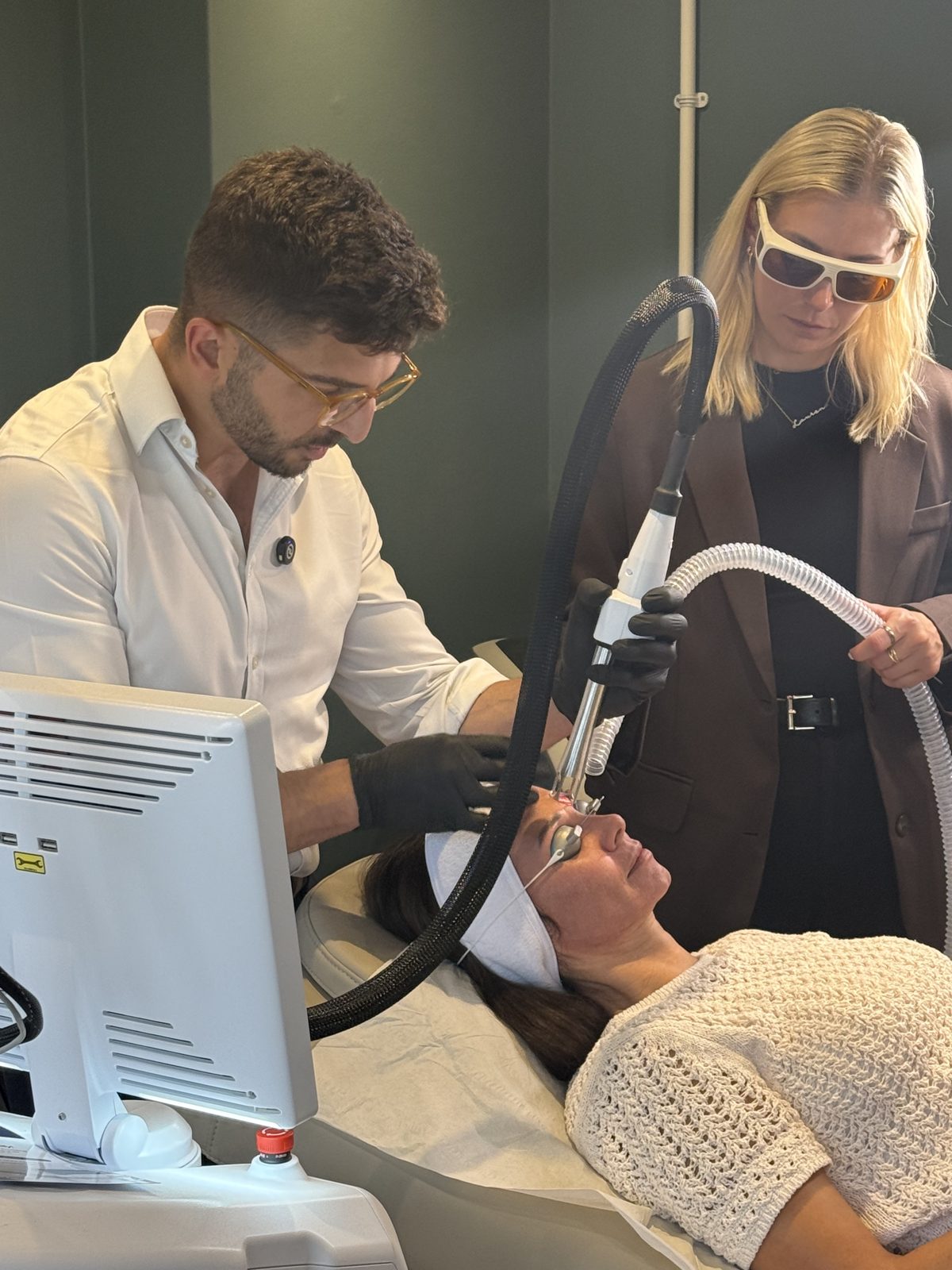 Dr Mattia Parducci performs the first live UltraClear treatment at the Cannelle launch event in Summertown