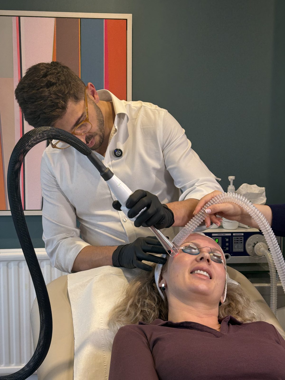 Dr Mattia Parducci concentrating during a live UltraClear treatment